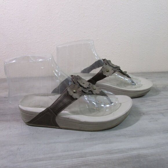 fitflop Women's Fiorella Floral Thong Flip Flop Sandal - Bronze - Picture 2 of 8